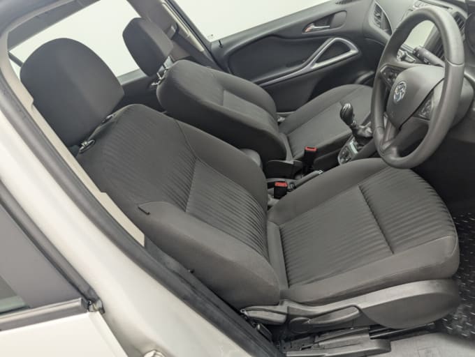 2025 Vauxhall Zafira Tourer