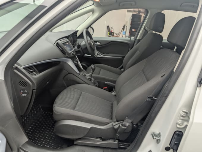 2025 Vauxhall Zafira Tourer
