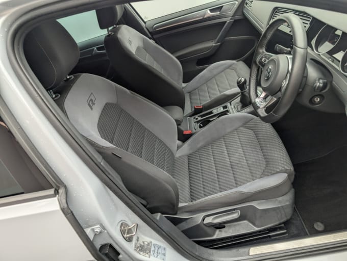 2025 Volkswagen Golf