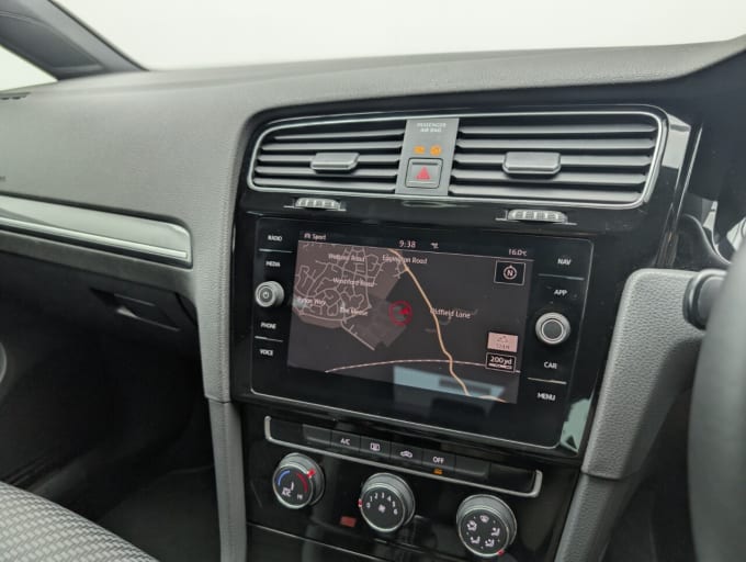 2025 Volkswagen Golf