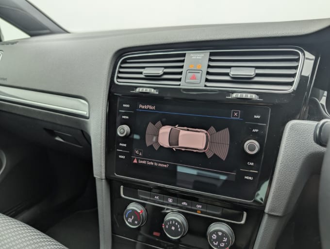 2025 Volkswagen Golf