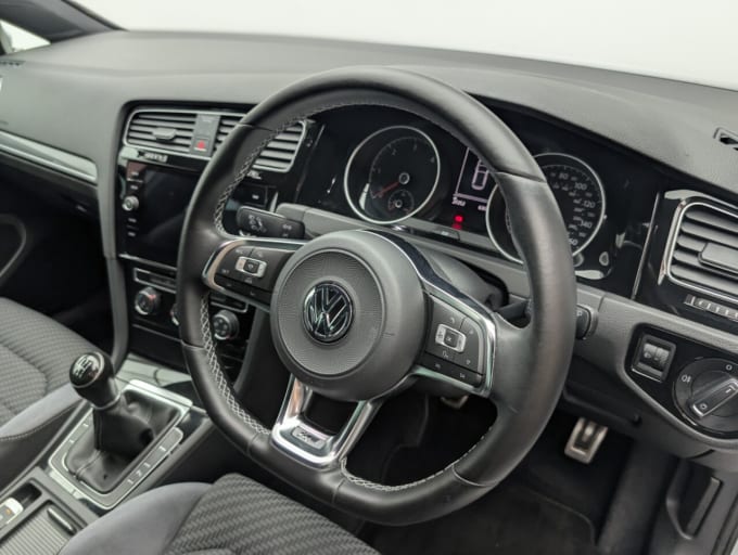 2025 Volkswagen Golf