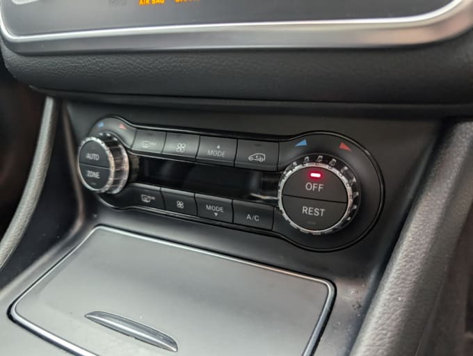 2025 Mercedes-benz Cla