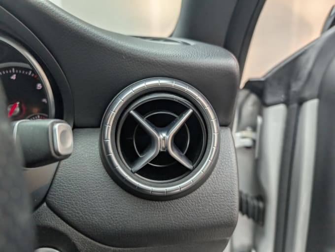 2025 Mercedes-benz Cla
