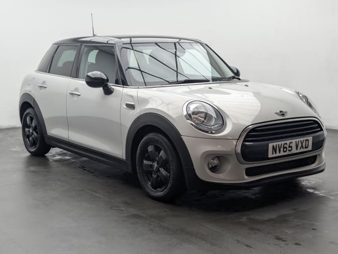 2025 Mini Hatch