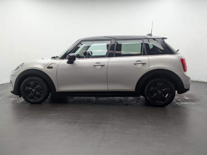 2025 Mini Hatch