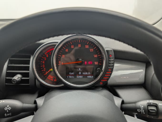 2025 Mini Hatch