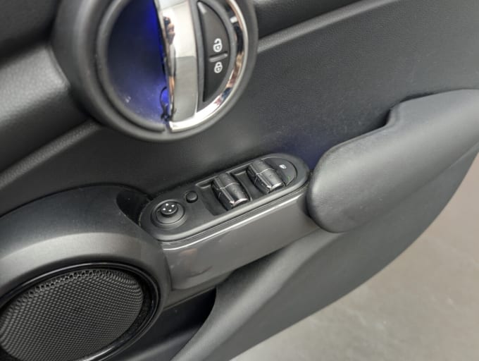2025 Mini Hatch