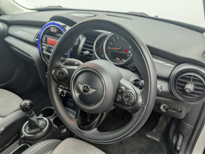 2025 Mini Hatch