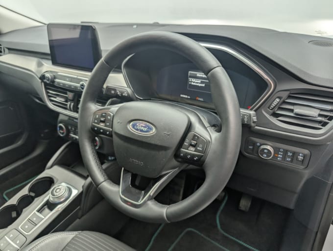 2025 Ford Kuga