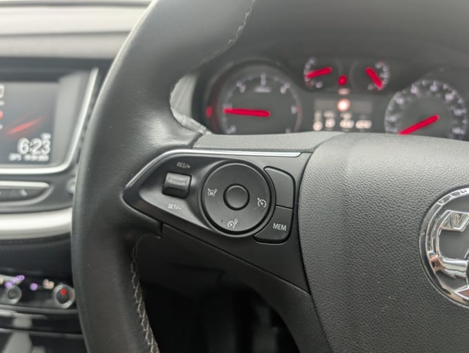 2025 Vauxhall Grandland X