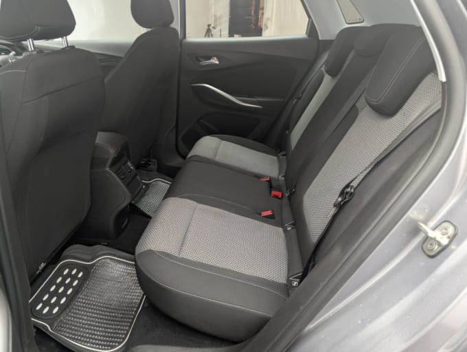 2025 Vauxhall Grandland X