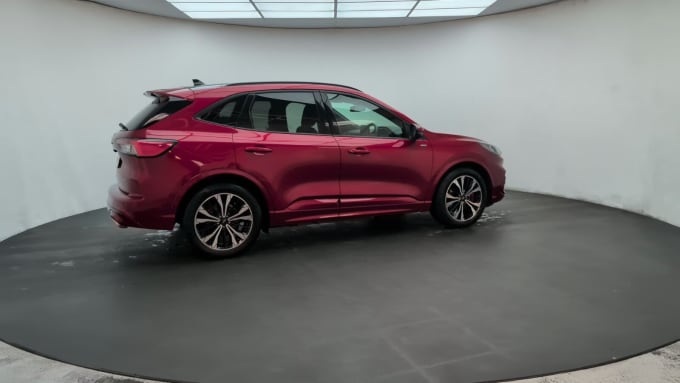 2025 Ford Kuga