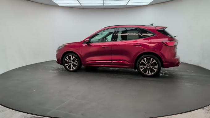 2025 Ford Kuga