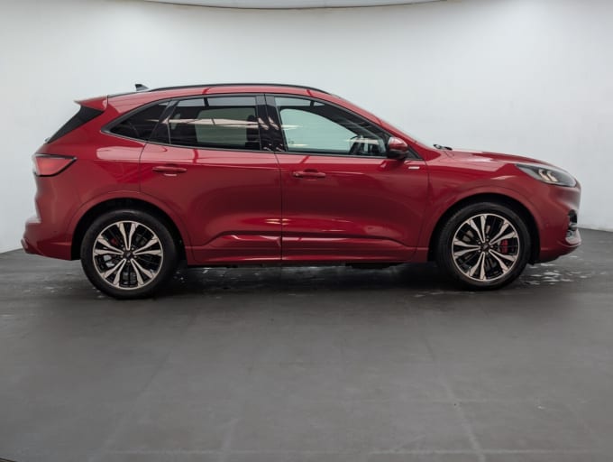 2025 Ford Kuga