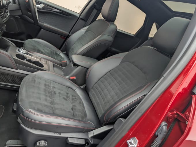 2025 Ford Kuga