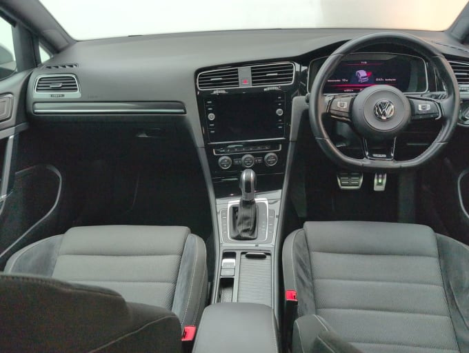 2025 Volkswagen Golf
