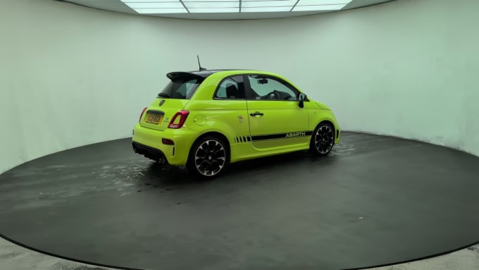 2025 Abarth 595
