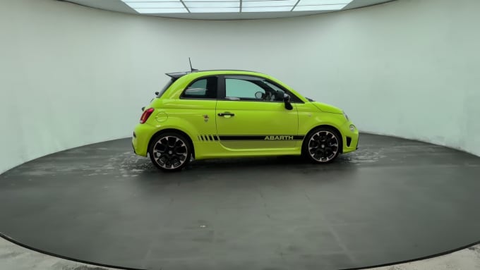 2025 Abarth 595