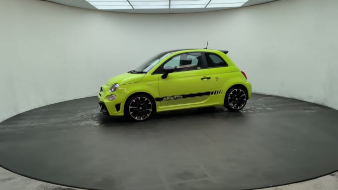 2025 Abarth 595
