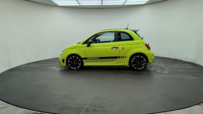 2025 Abarth 595