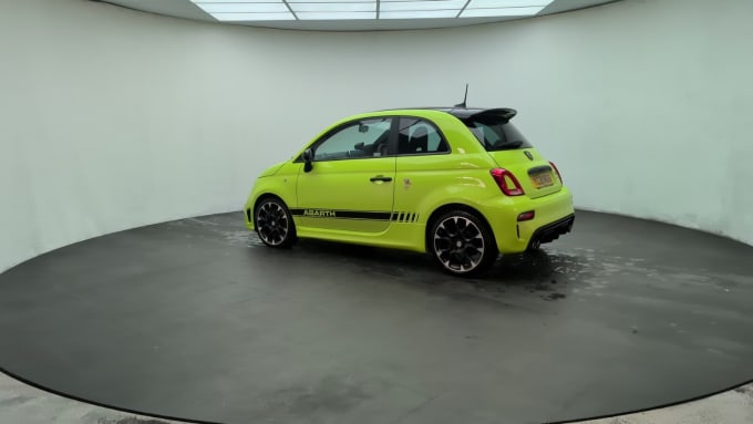 2025 Abarth 595