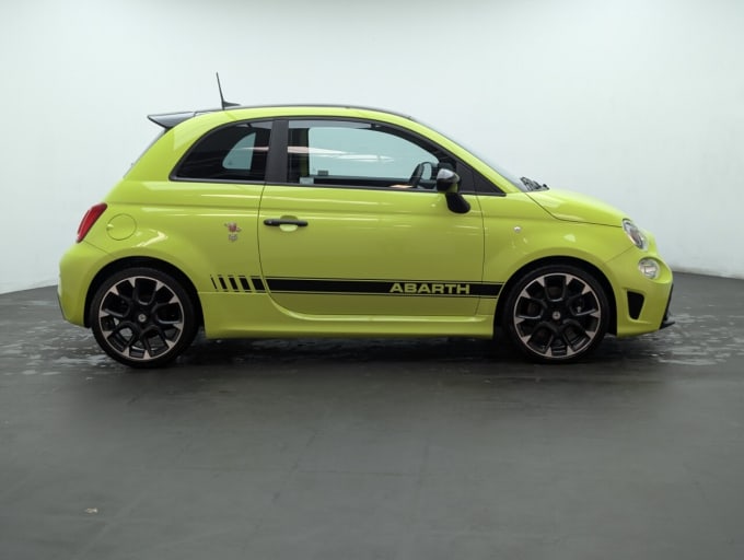 2025 Abarth 595