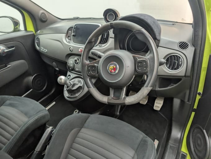 2025 Abarth 595