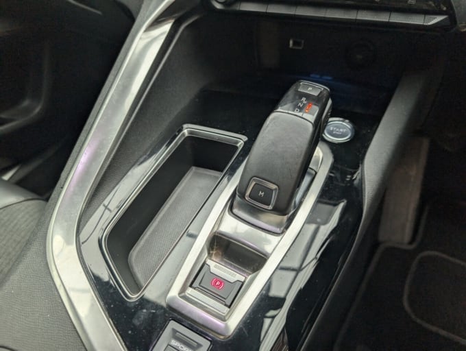 2025 Peugeot 3008