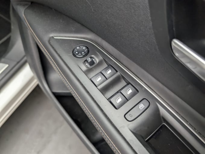 2025 Peugeot 3008