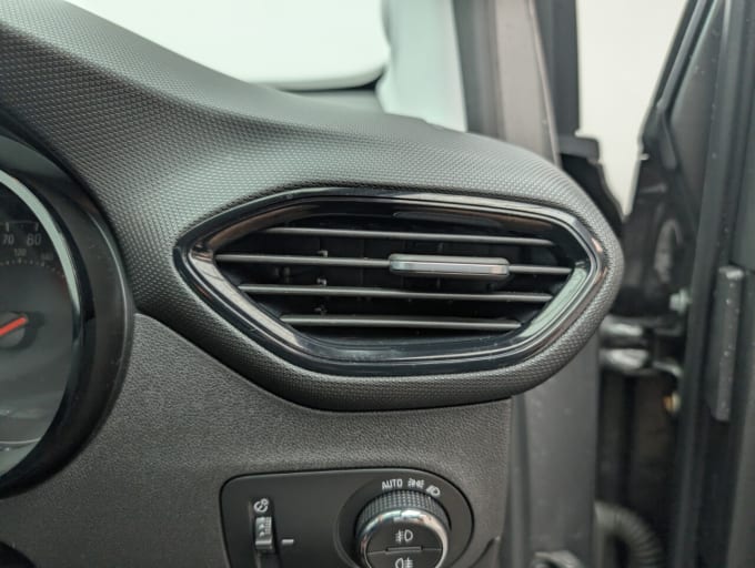 2025 Vauxhall Crossland