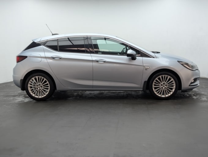 2025 Vauxhall Astra