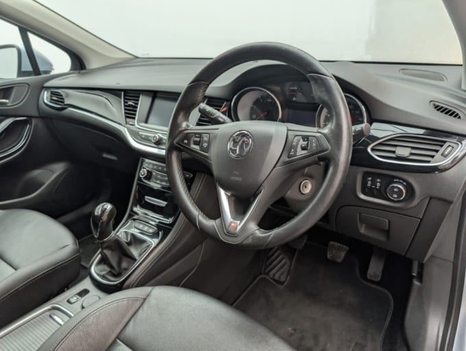 2025 Vauxhall Astra
