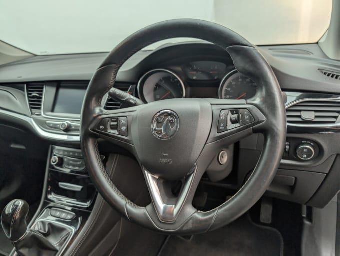2025 Vauxhall Astra