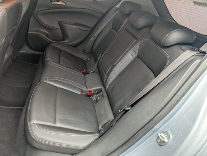 2025 Vauxhall Astra