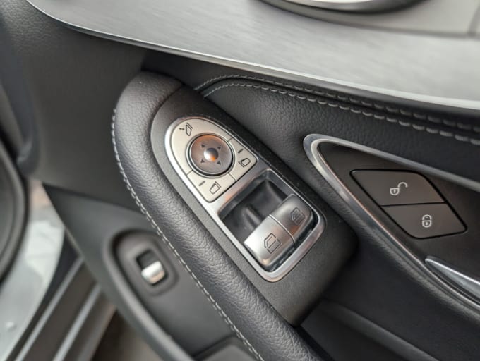 2025 Mercedes-benz C-class