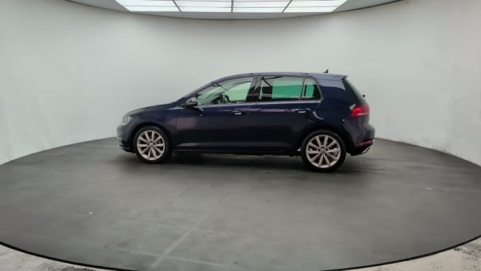 2025 Volkswagen Golf