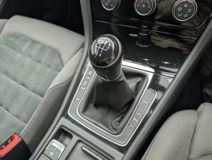 2025 Volkswagen Golf
