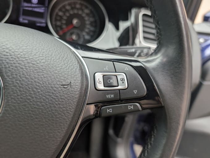 2025 Volkswagen Golf