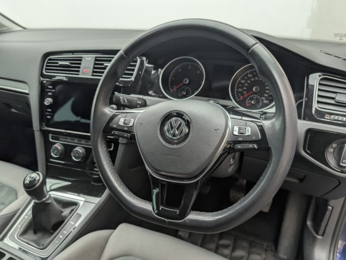 2025 Volkswagen Golf