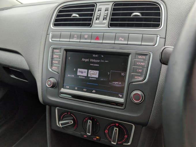 2017 Volkswagen Polo