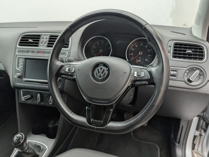 2017 Volkswagen Polo