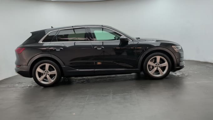 2020 Audi E-tron