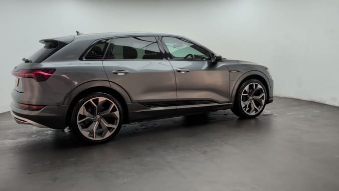 2020 Audi E-tron