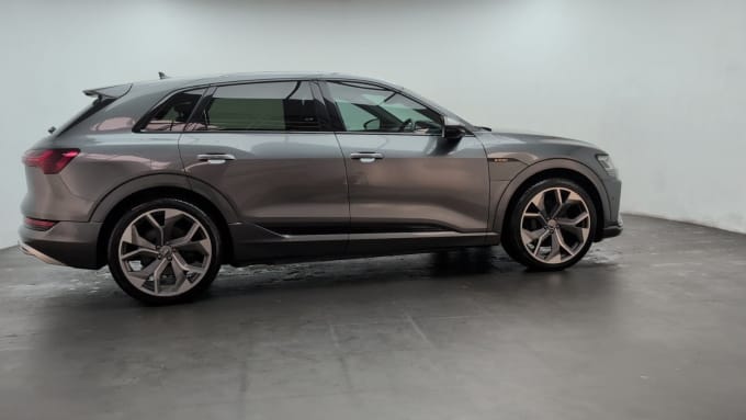 2020 Audi E-tron