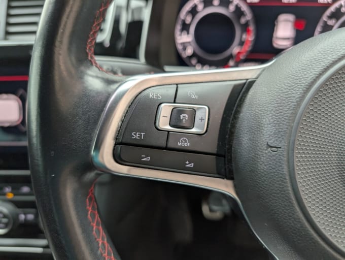 2018 Volkswagen Golf