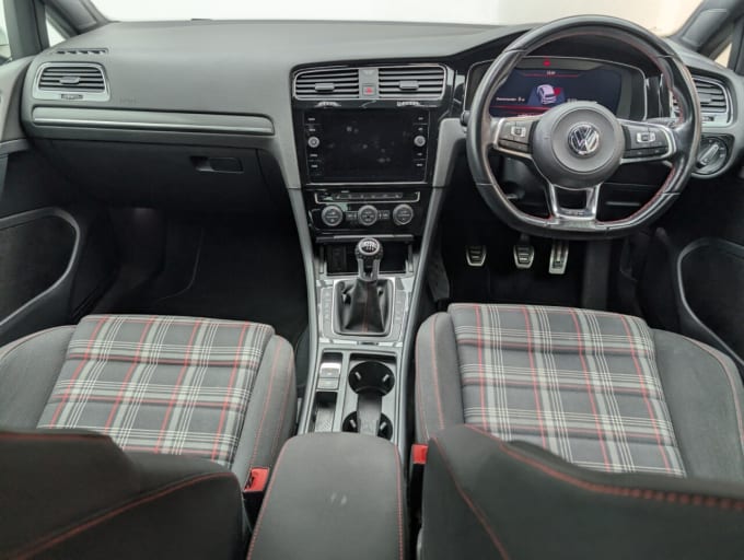 2018 Volkswagen Golf