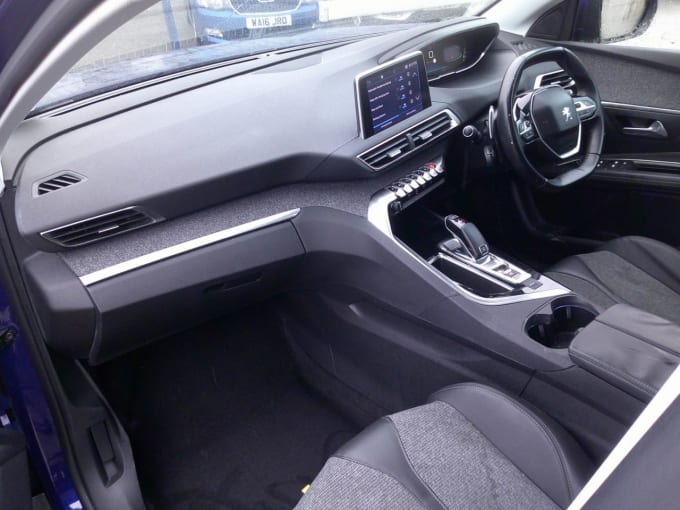 2025 Peugeot 3008