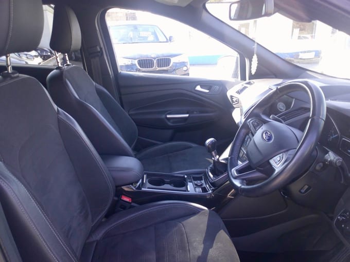 2025 Ford Kuga