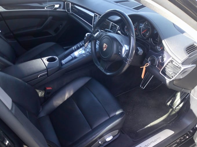 2025 Porsche Panamera